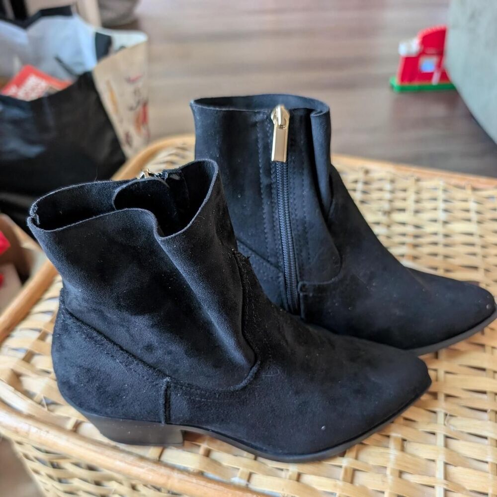 Unbranded Women's Black Boots